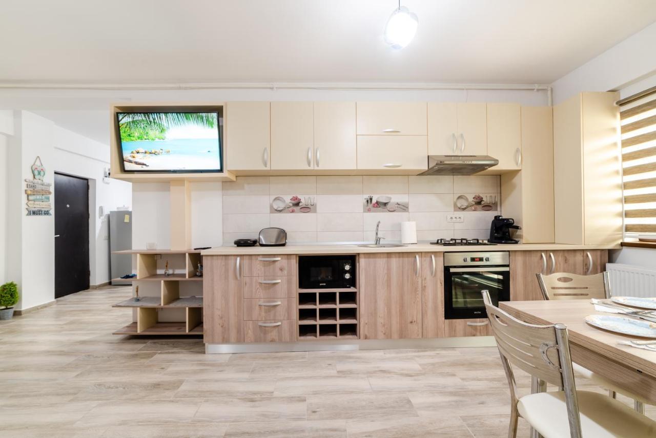 Năvodari Derya Suites - Mamaia Nord מראה חיצוני תמונה
